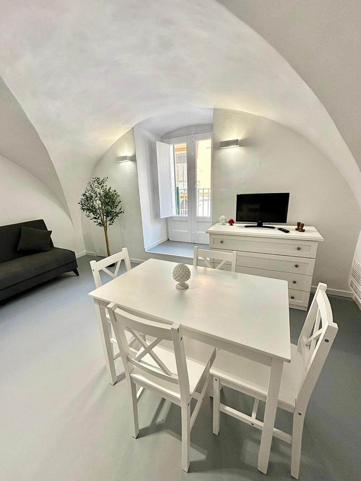 Suite White Dome Bari Luaran gambar